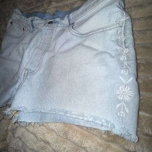 Levi’s 501 Jean Cut Off Jean Shorts With White Embroidery On Sides Women’s 33​